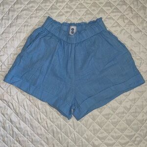 NWOT CJ Laing linen shorts